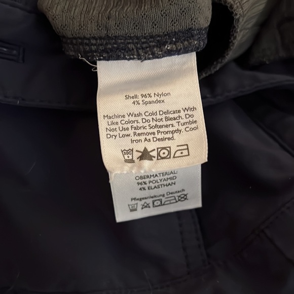 Eddie Bauer women’s shorts - Picture 5 of 5